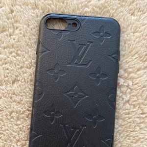 iPhone 8 Plus black hard case